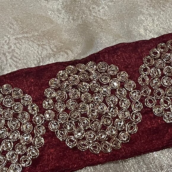 Beige Soft silk saree below $200 | Designer Beige silk saree with maroon order - Picture 3 of 13